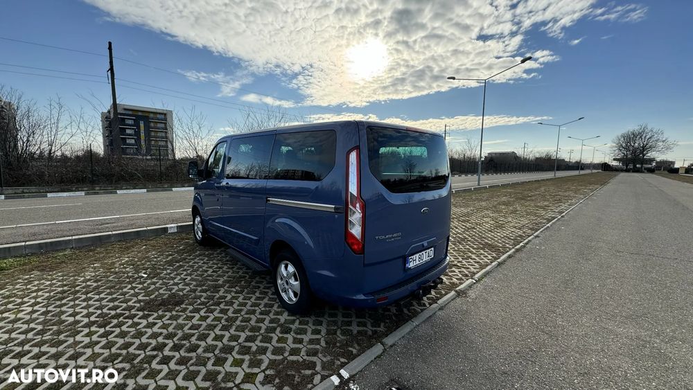 Ford Tourneo Custom 300 L2H1 VA Titanium - 5