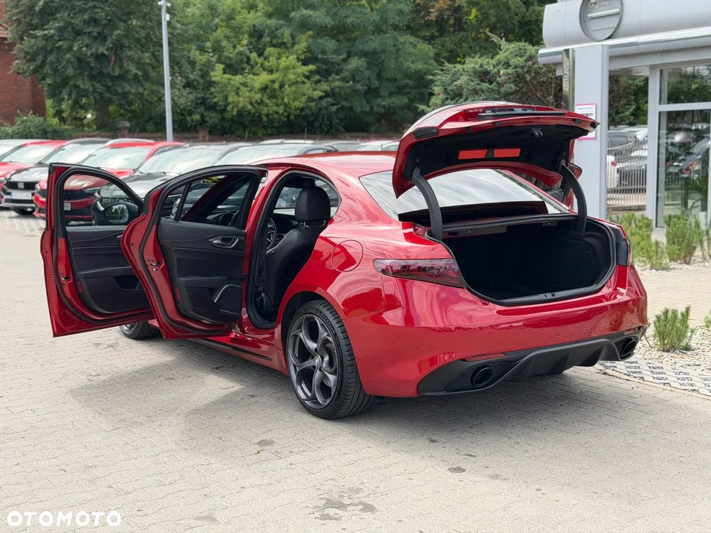 Alfa Romeo Giulia 2.2 AT8-Q4 Veloce - 32