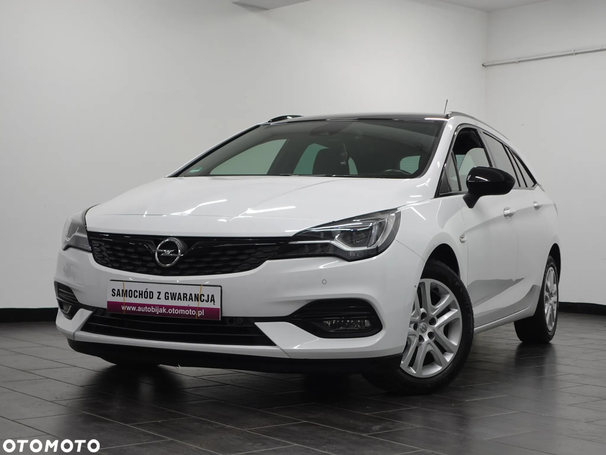 Opel Astra 1.2 Turbo Start/Stop Sports Tourer Edition - 19