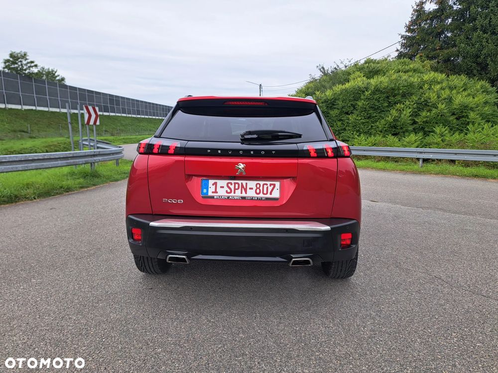 Peugeot 2008 1.2 Pure Tech GPF Allure S&S EAT6 - 34