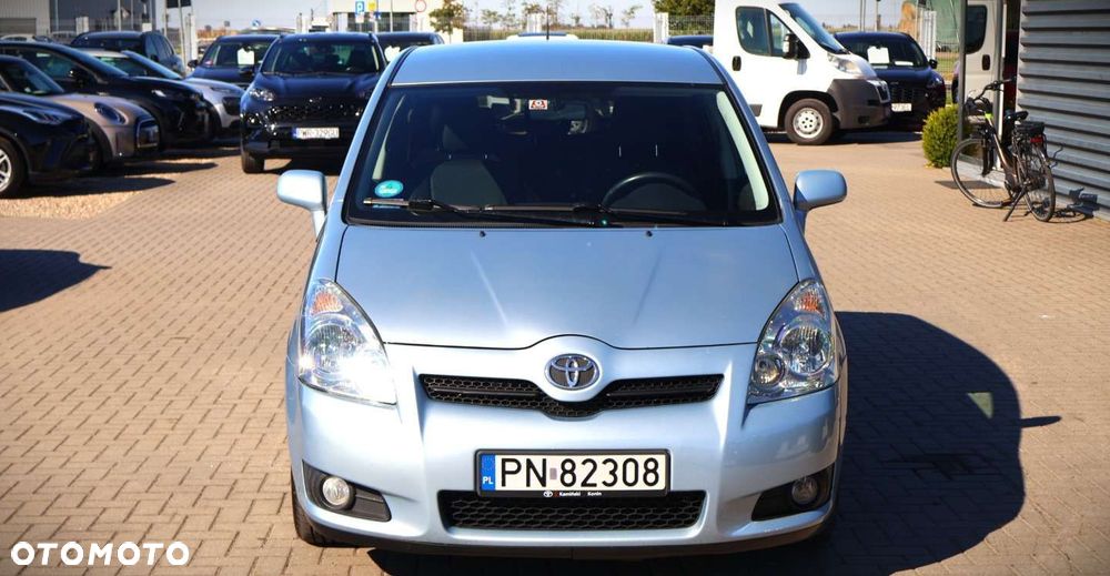 Toyota Corolla Verso - 11