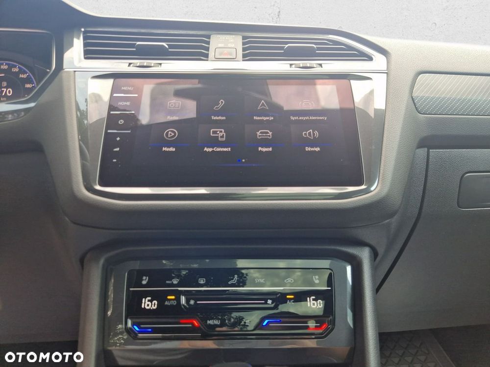 Volkswagen Tiguan Allspace - 19