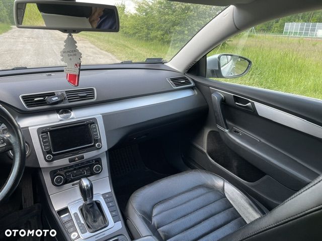 Volkswagen Passat - 5
