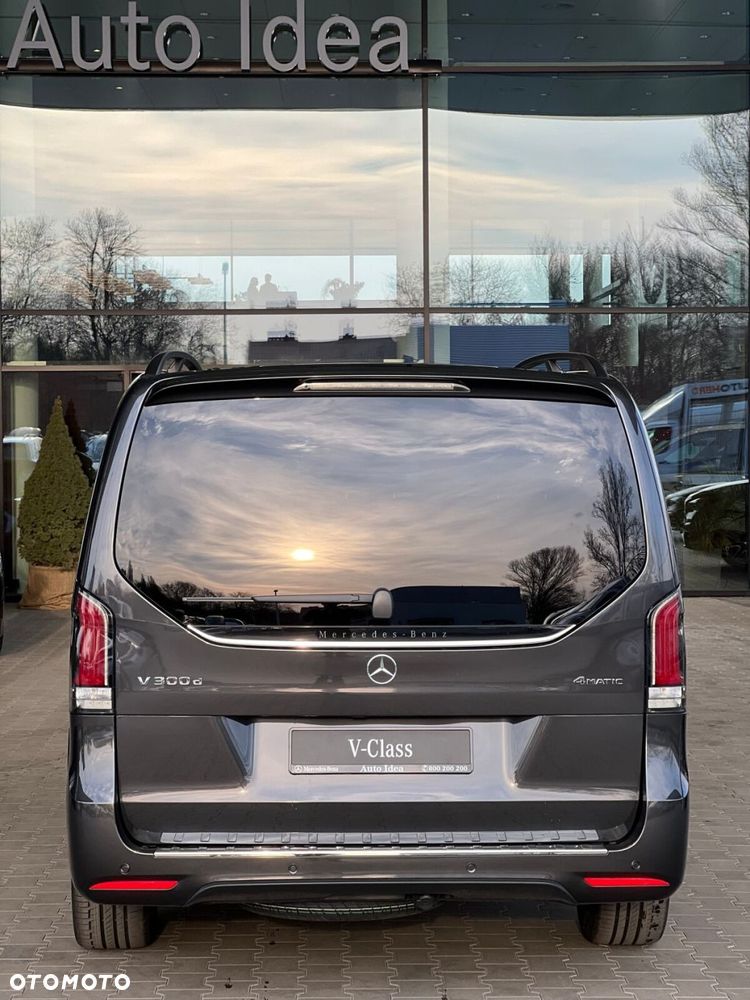 Mercedes-Benz Klasa V - 6