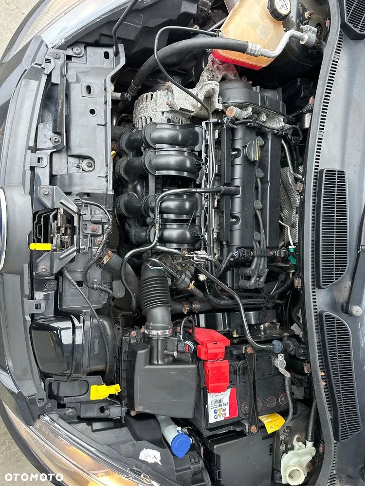 Ford Fiesta 2012 photo 3