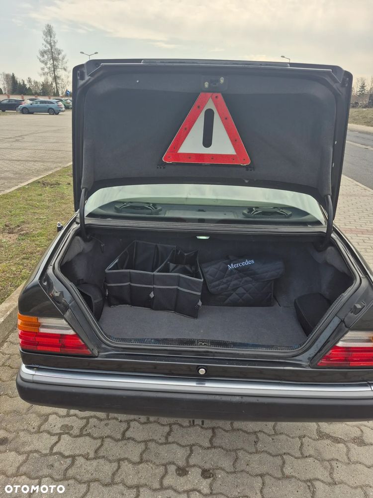 Mercedes-Benz W124 (1984-1993) - 20