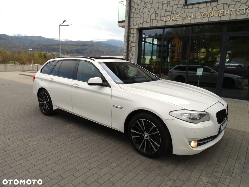 BMW Seria 5 530d xDrive Sport-Aut Luxury Line - 24