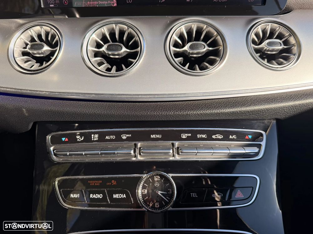 Mercedes-Benz E 220 d Cabrio 4Matic 9G-Tronic AMG Line - 26