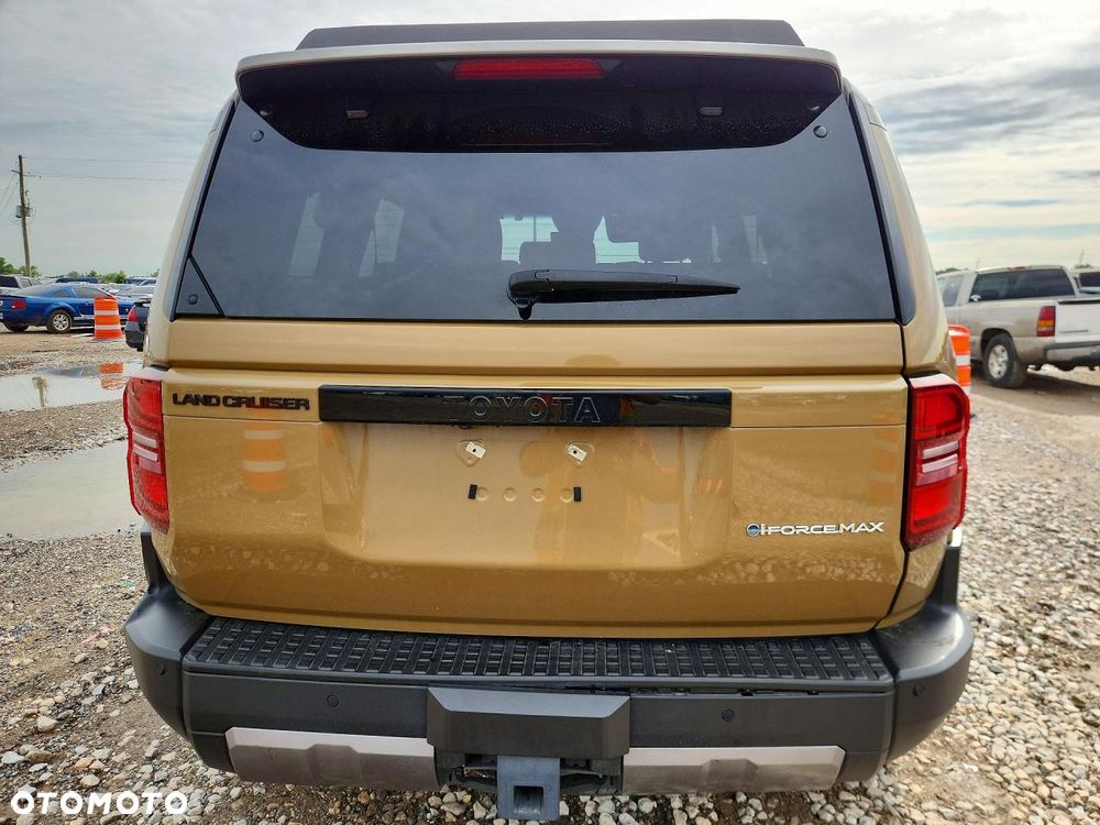 Toyota Land Cruiser - 6