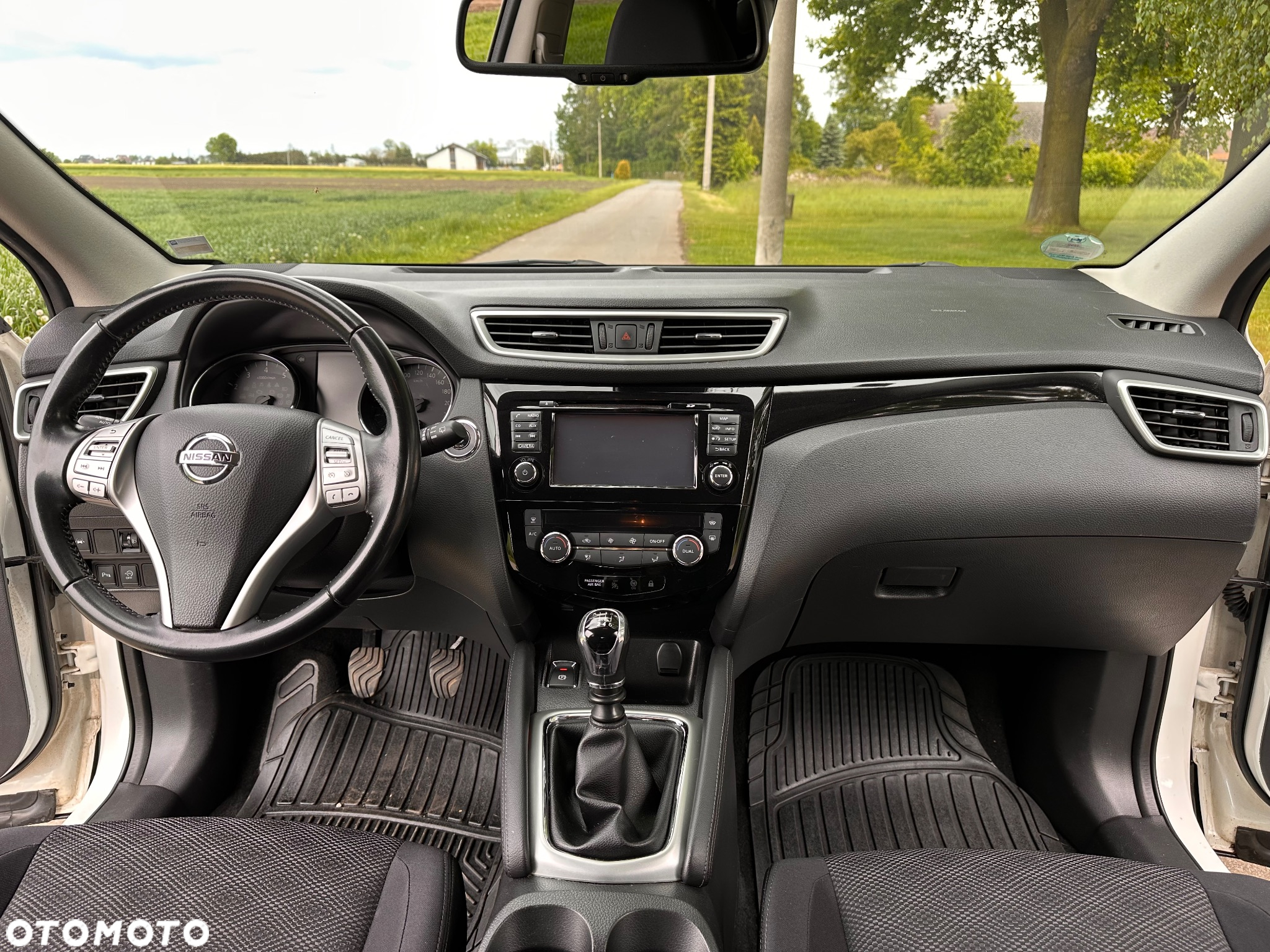 Nissan Qashqai 1.6 DIG-T N-Connecta - 19