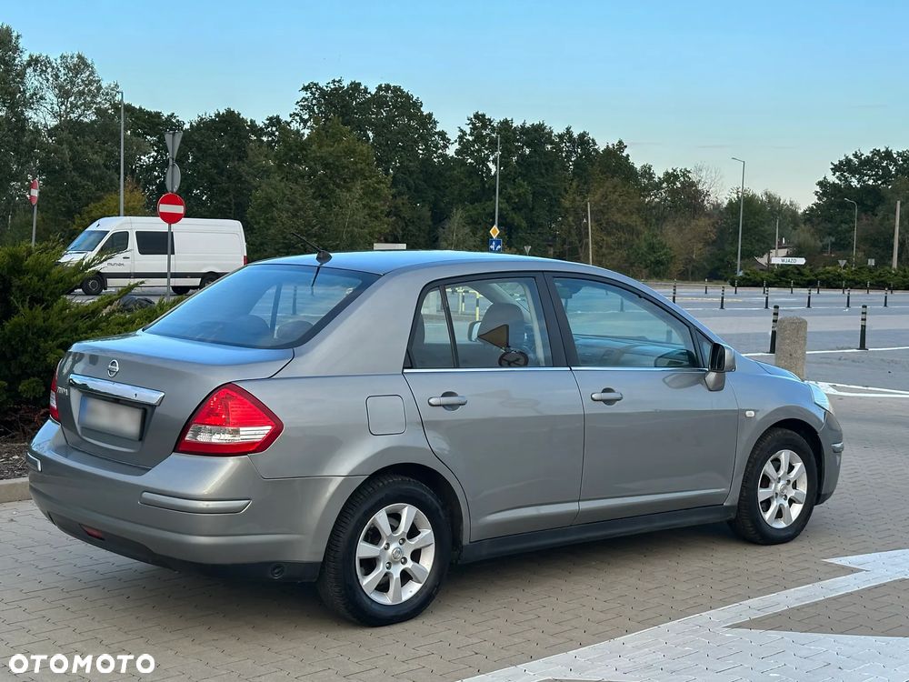 Nissan Tiida 1.6 Tekna - 5