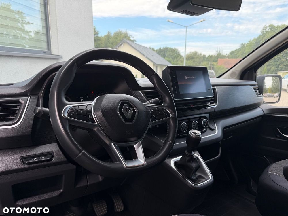 Renault Trafic 2.0 dCi - 7