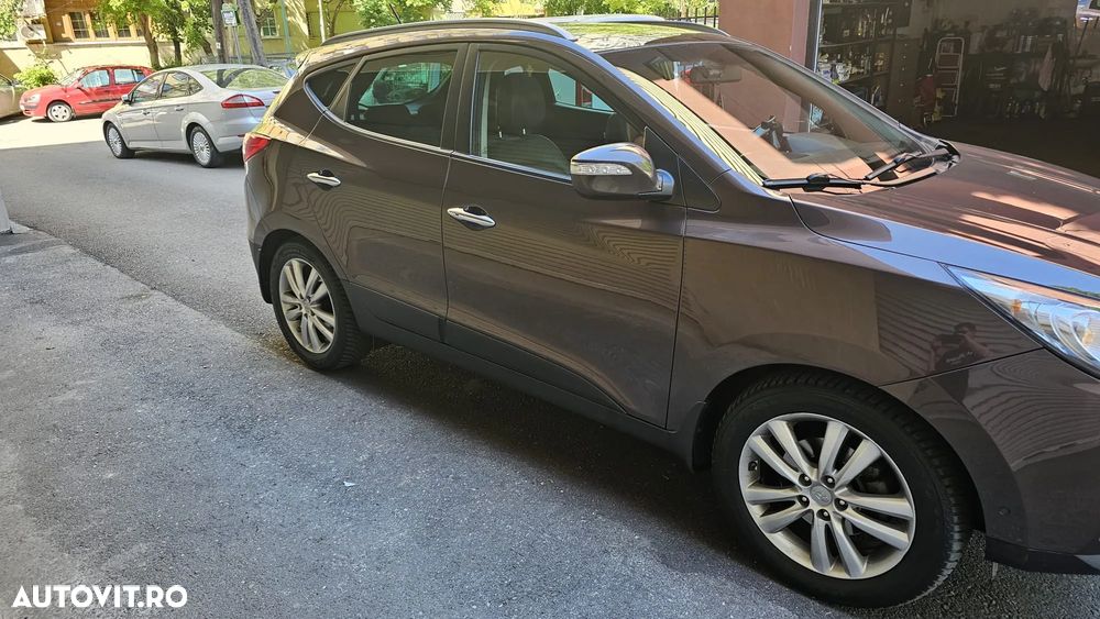 Hyundai ix35 2.0 CRDI High 4WD GLS Aut. Luxury+ - 4