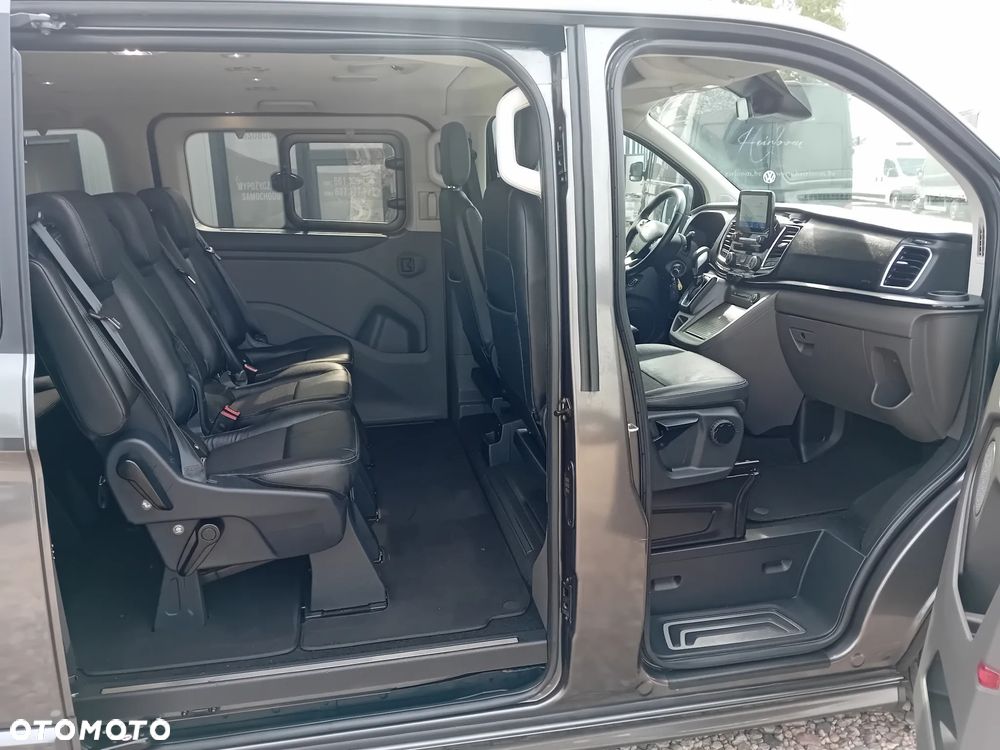 Ford Tourneo Custom - 17