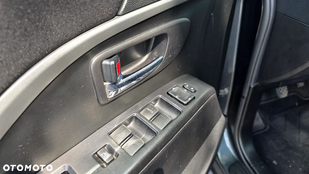 Mazda 5 2.0 MZR-DISI i-stop Sendo - 27