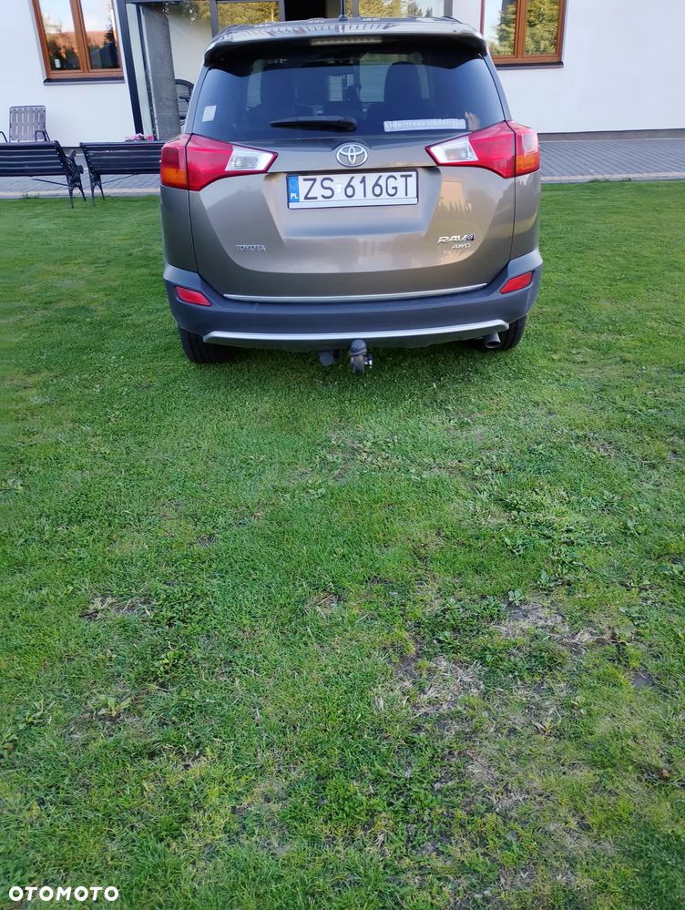 Toyota RAV4 2.0 D-4D Premium - 6