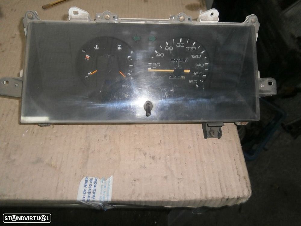 Quadrante 83010 1A431 TOYOTA COROLLA EE80 1986 1.3 KM/H 180270 - 1