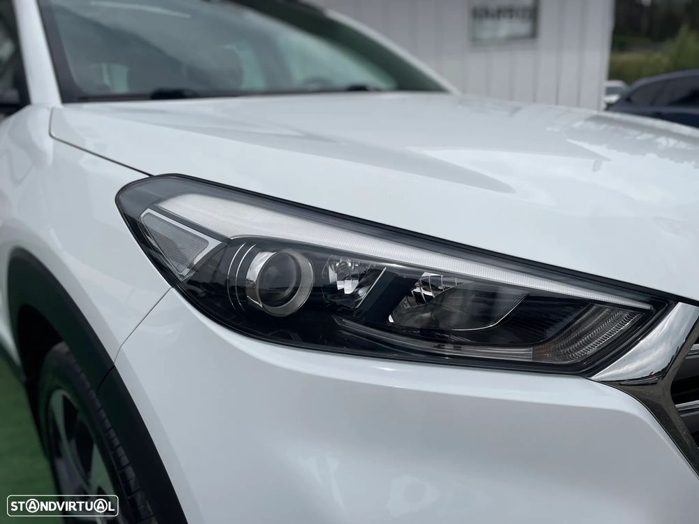 Hyundai Tucson 1.7 CRDi Executive - 30