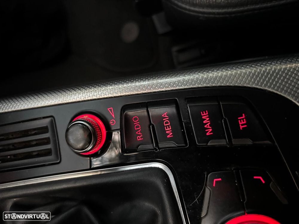 Audi A4 Avant 2.0 TDI S-line - 21