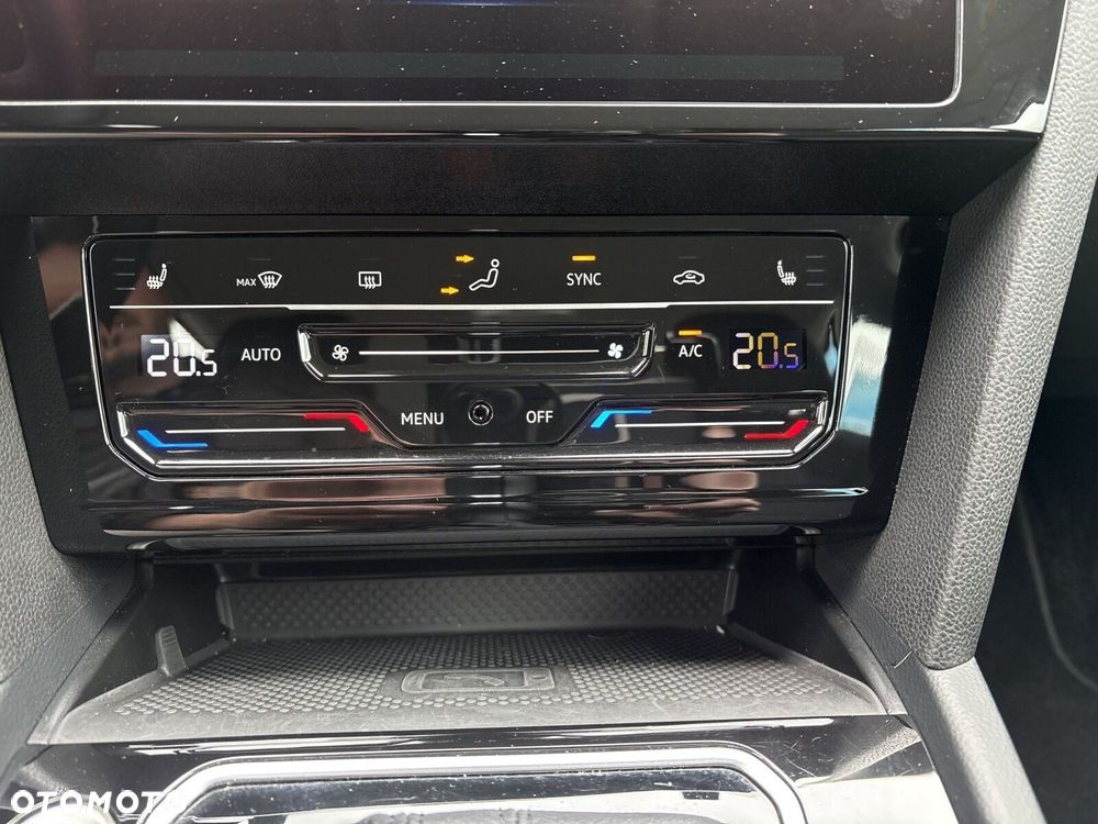 Volkswagen Passat - 23