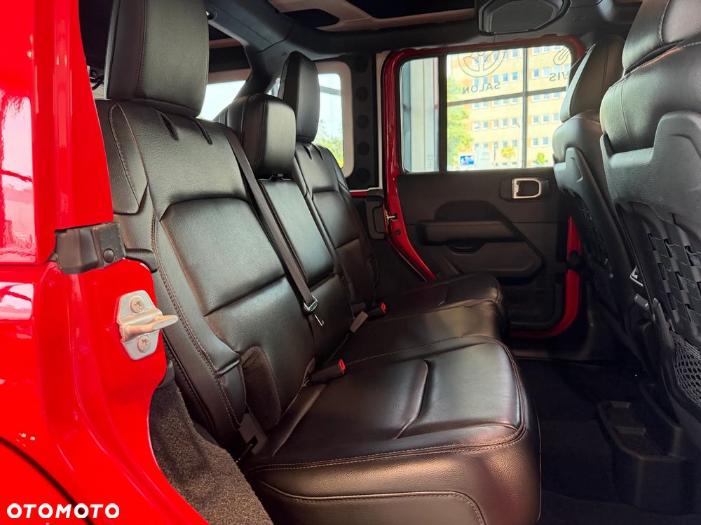 Jeep Wrangler - 23