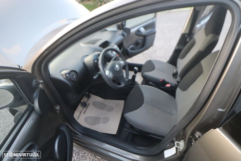 Toyota Aygo 1.0 X-Play+AC+X-Touch - 19