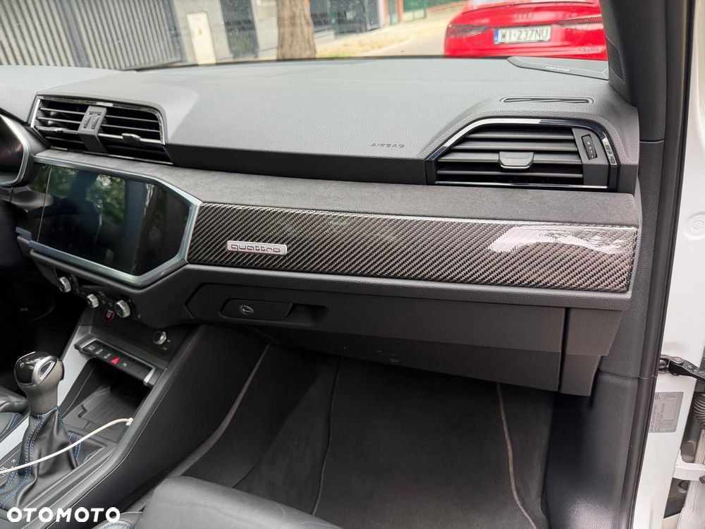 Audi RS Q3 2.5 TFSI quattro S tronic - 24