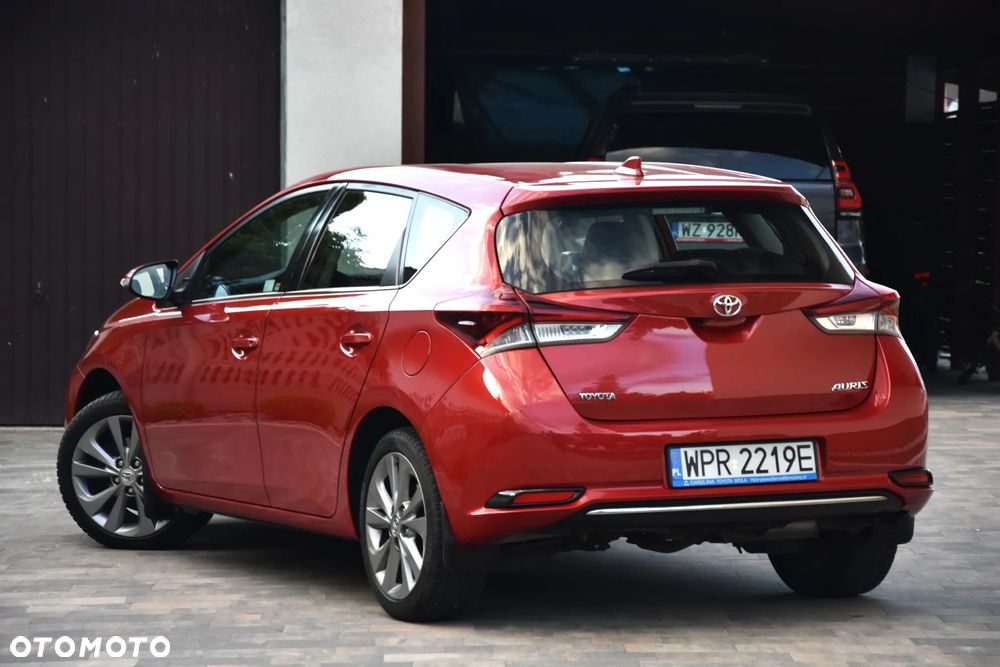 Toyota Auris 1.6 Premium Comfort - 5