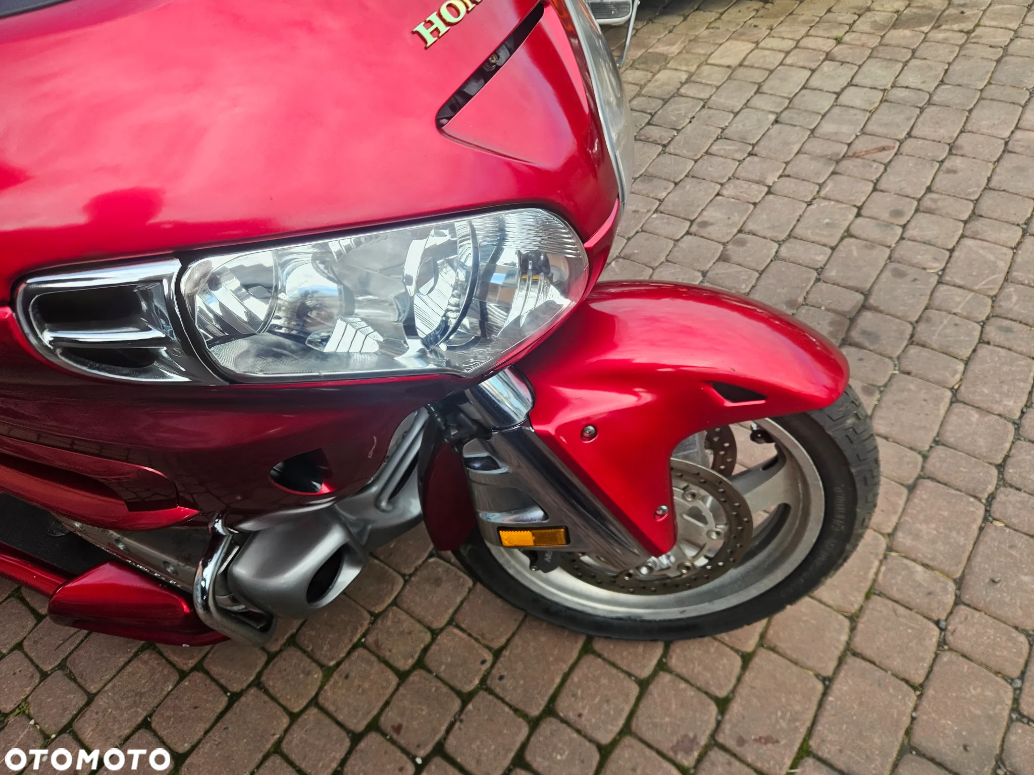 Honda GL - 5