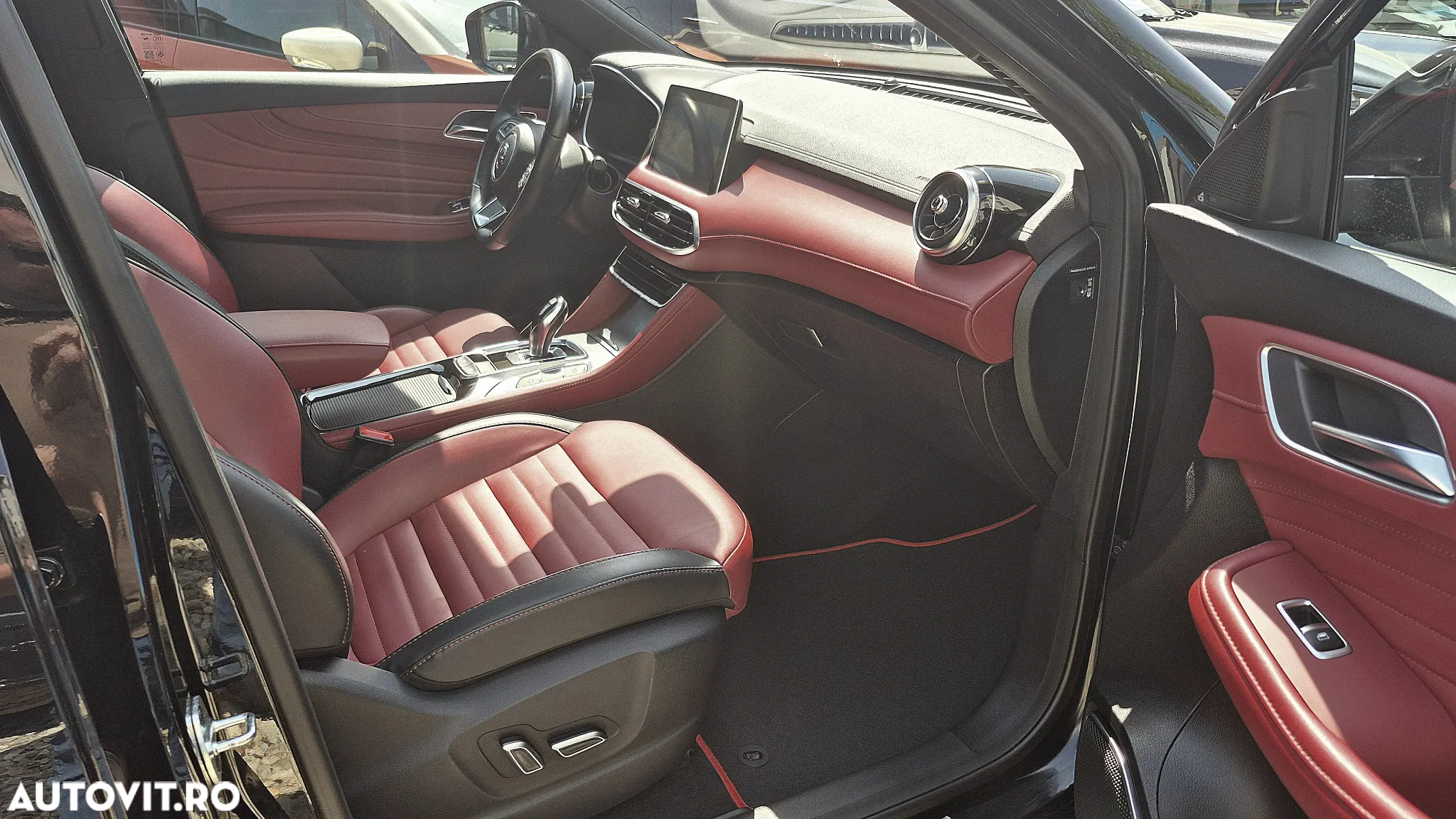MG EHS 1.5T-GDI PHEV Luxury - 36