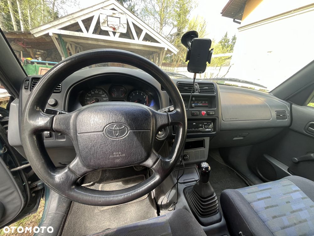 Toyota RAV4 - 9
