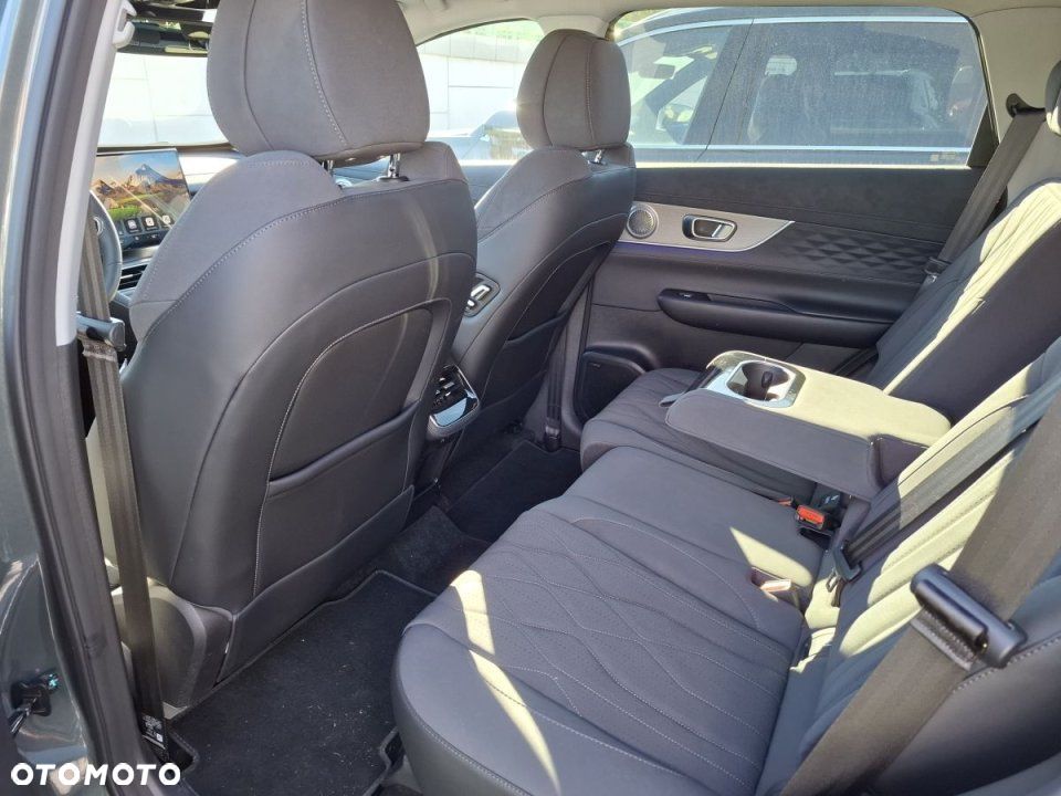 Chery Tiggo 8 - 8