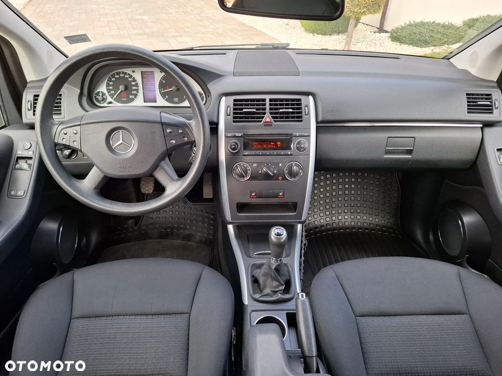 Mercedes-Benz Klasa B 170 Special Edition - 33