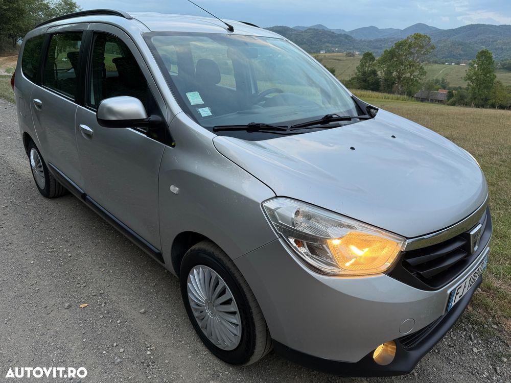 Dacia Lodgy dCi 90 Essential - 11