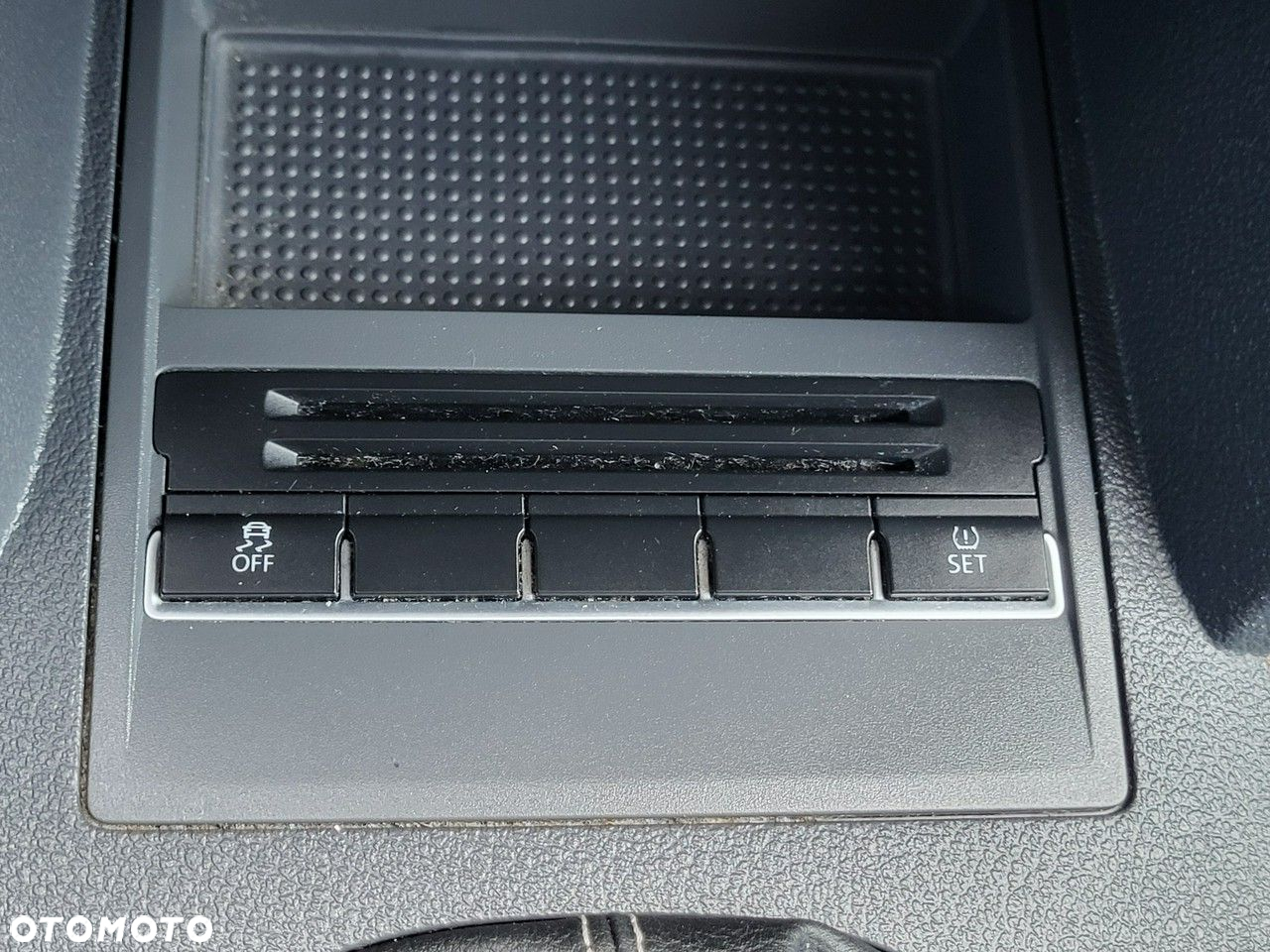 Volkswagen Touran - 30
