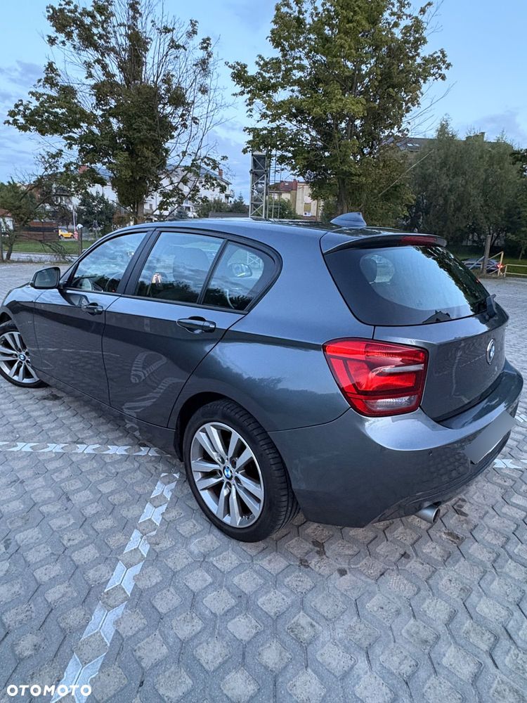 BMW Seria 1 116d Sport Line - 3