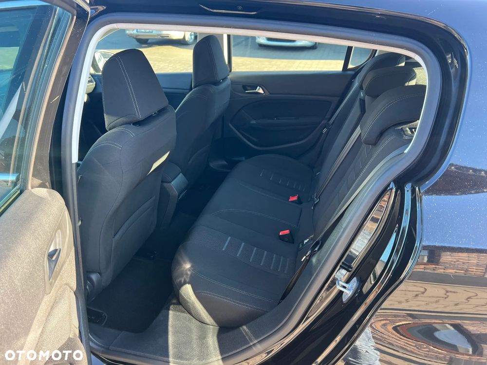 Peugeot 308 125 THP Active - 7