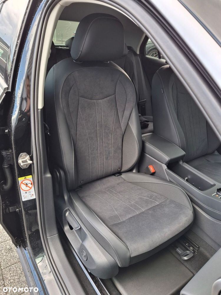 Volkswagen T-Roc 1.5 eTSI Style DSG - 22