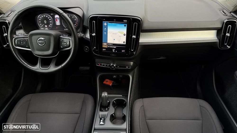 Volvo XC 40 1.5 T2 Momentum Core Geartronic - 6