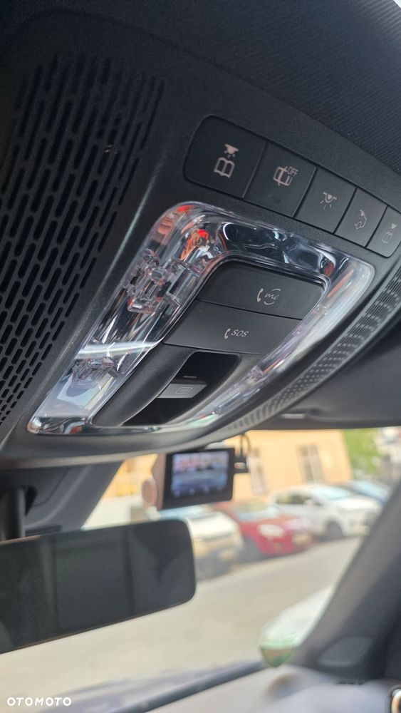 Mercedes-Benz GLB 220 d 4-Matic AMG Line 8G-DCT - 27