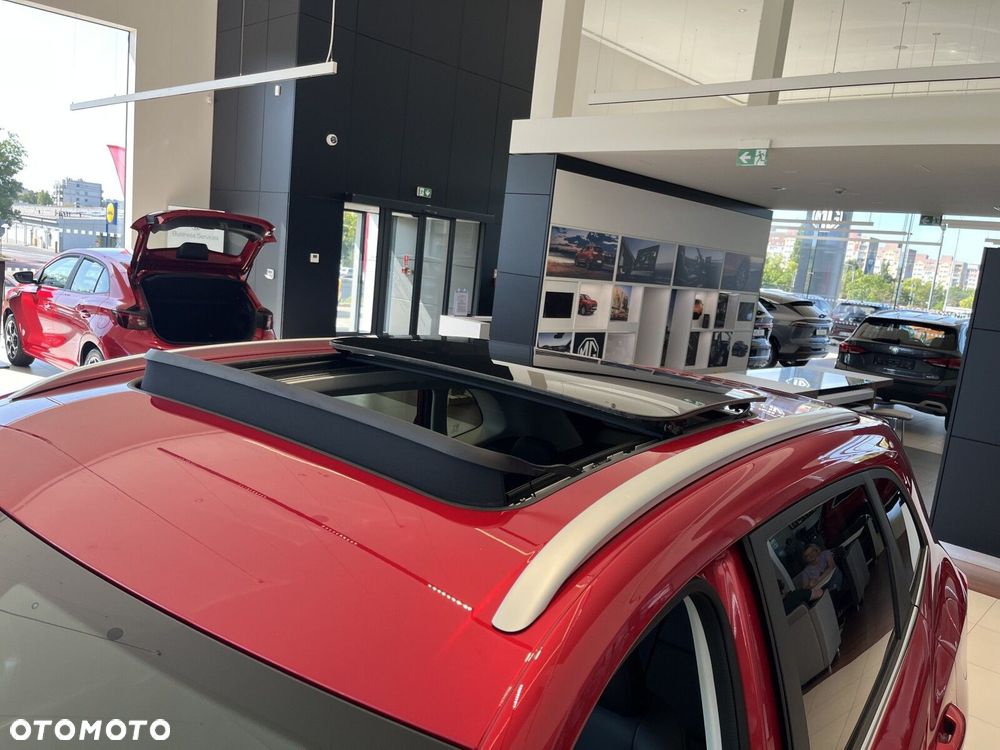 MG ZS Hybrid+ - 28