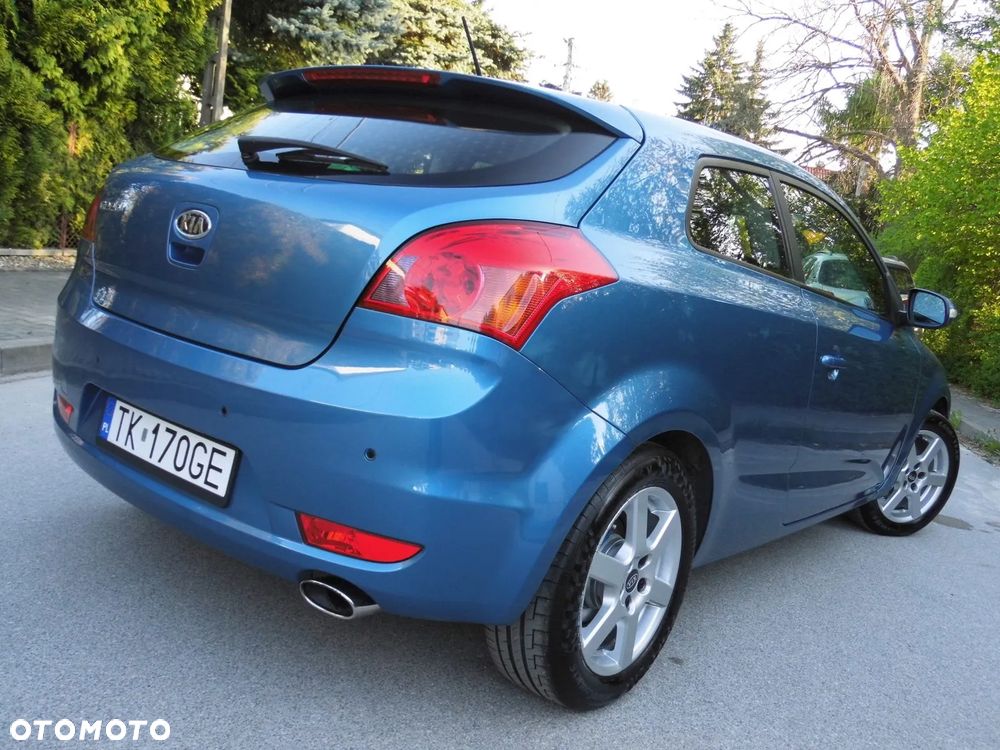 Kia ProCeed - 2