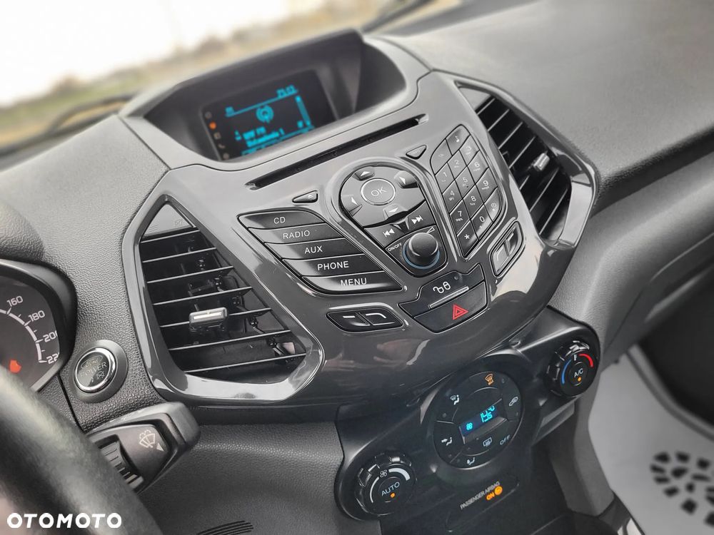 Ford EcoSport 1.0 EcoBoost TITANIUM - 26