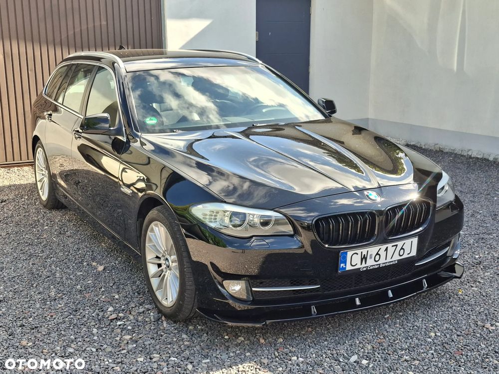 BMW Seria 5 528i - 3
