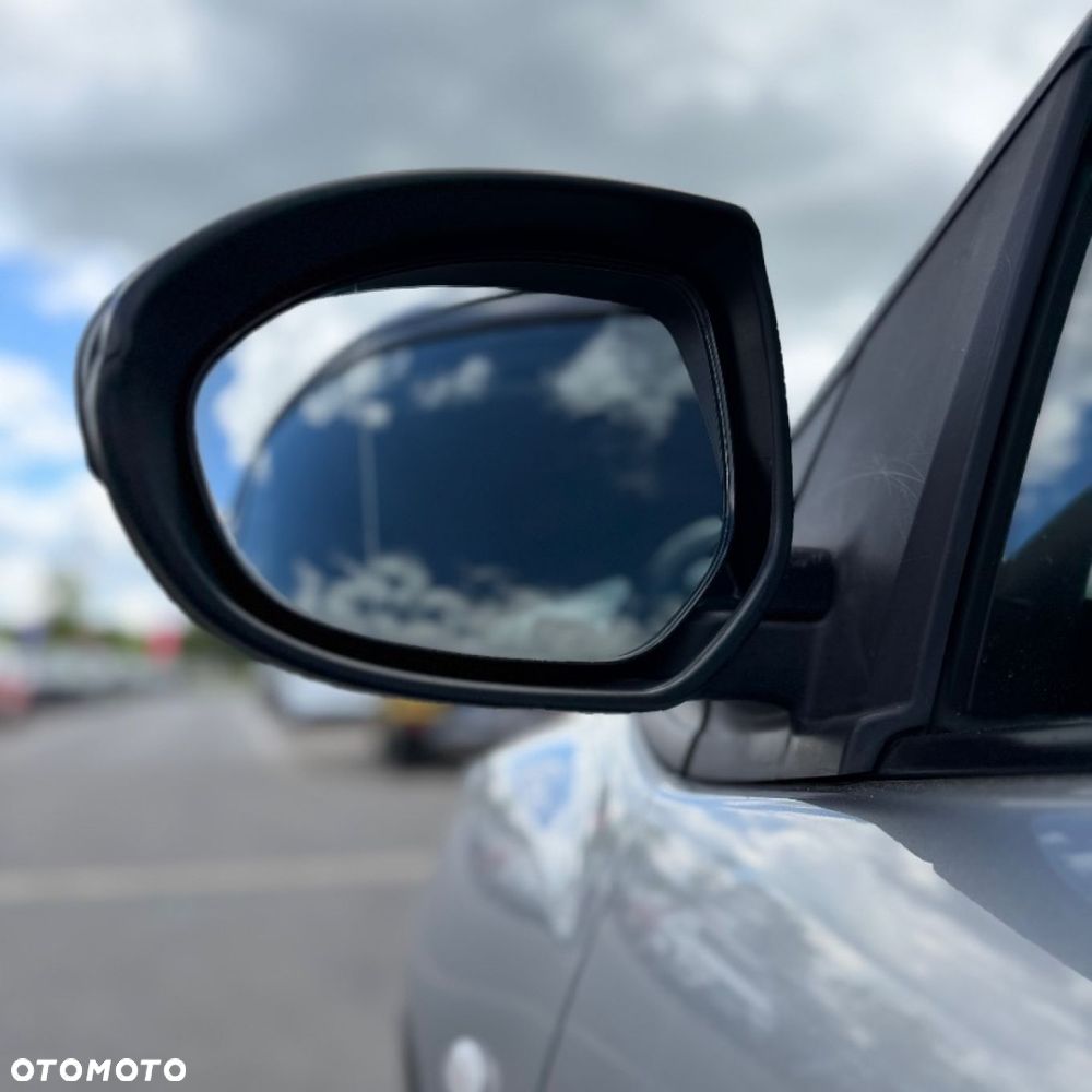 Mazda 2 - 15