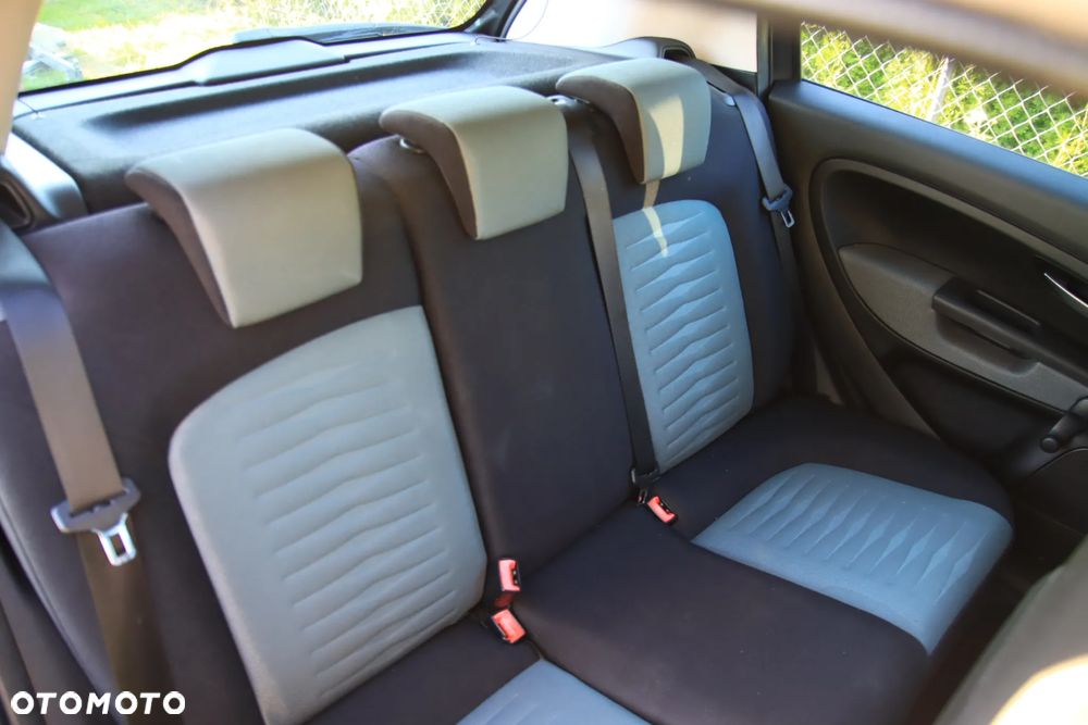 Fiat Grande Punto - 12