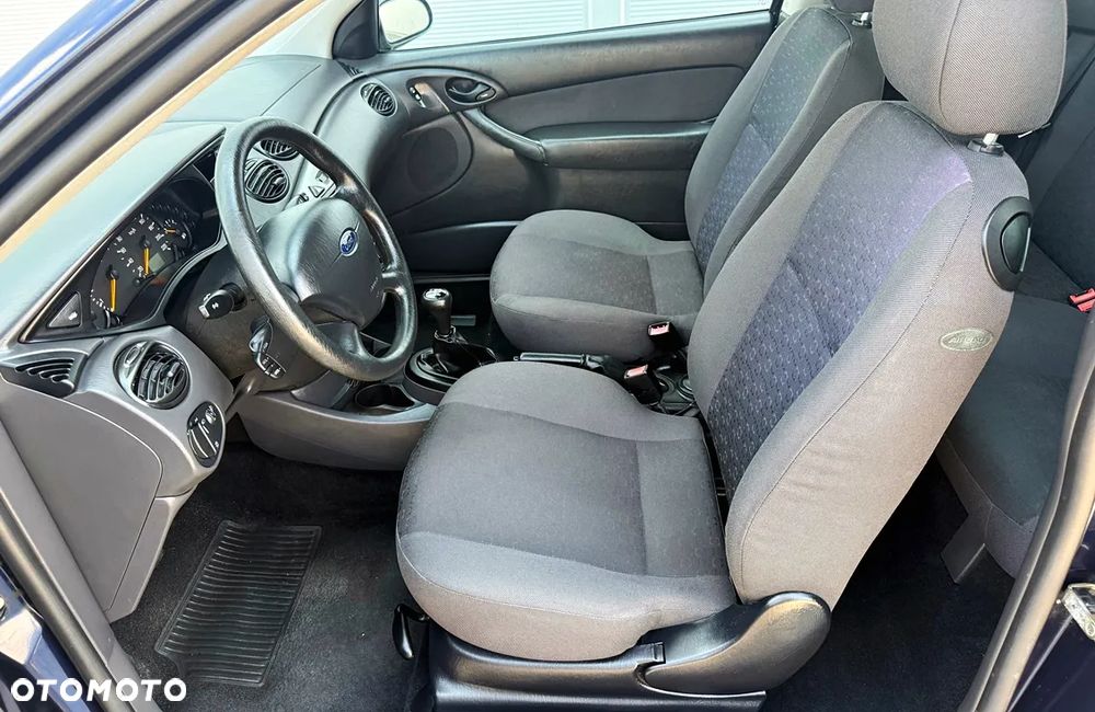 Ford Focus - 11