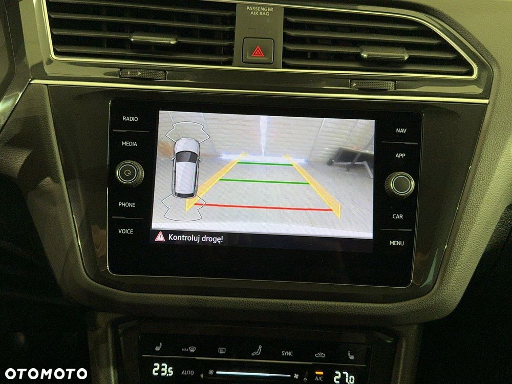 Volkswagen Tiguan - 26