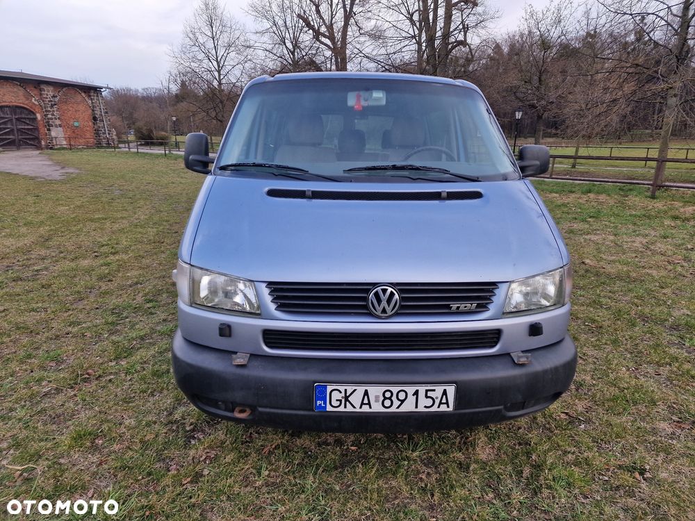 Volkswagen Caravelle - 21