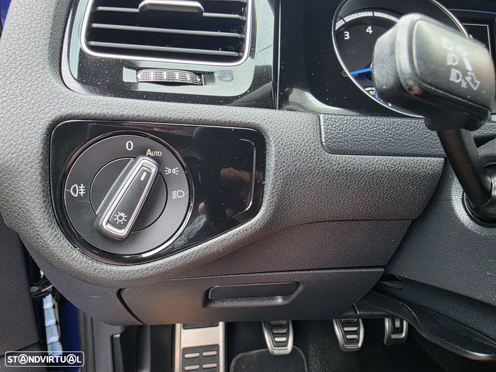 VW Golf R 4Motion BlueMotion - 29